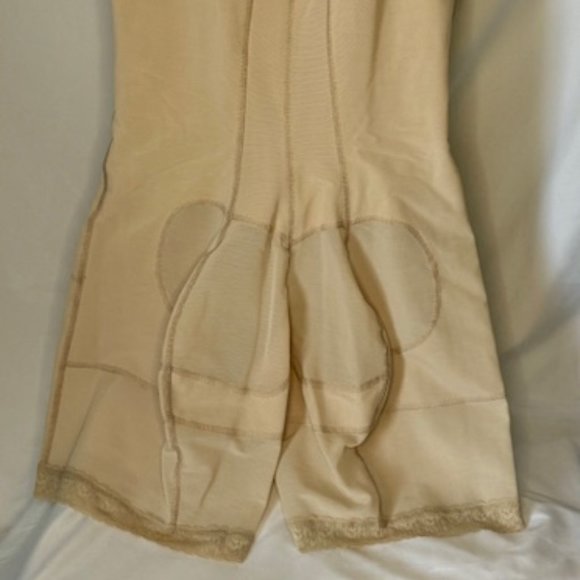 Equilibrium Firm compression girdle - Bodysuit with bra - C4230, Beige 5X - NEW - Picture 2 of 4